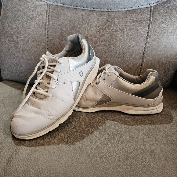 FootJoy Shoes - FootJoy Pro SL 98114 Womens 8,5 M Spikeless Golf Shoes White Silver